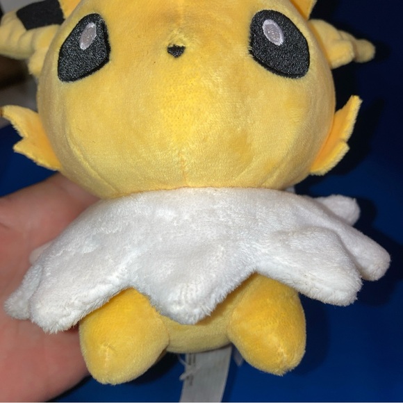 2017 Pokemon Center Dolls Thunder Plush Toy Pre-owned - Picture 6 of 16